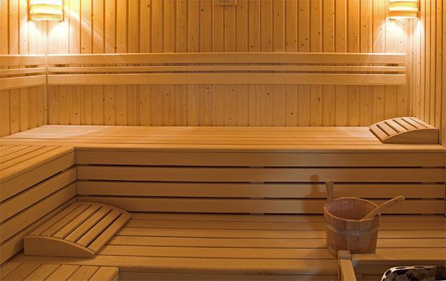 Hotel Dombóvár エクステリア 写真